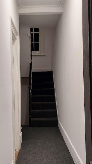 Harry Potter 9 3/4 Flat Apartment London Ngoại thất bức ảnh